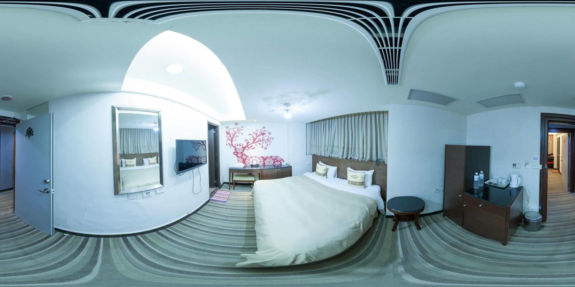 Lio Hotel - Taipei Main Station Bagian luar foto